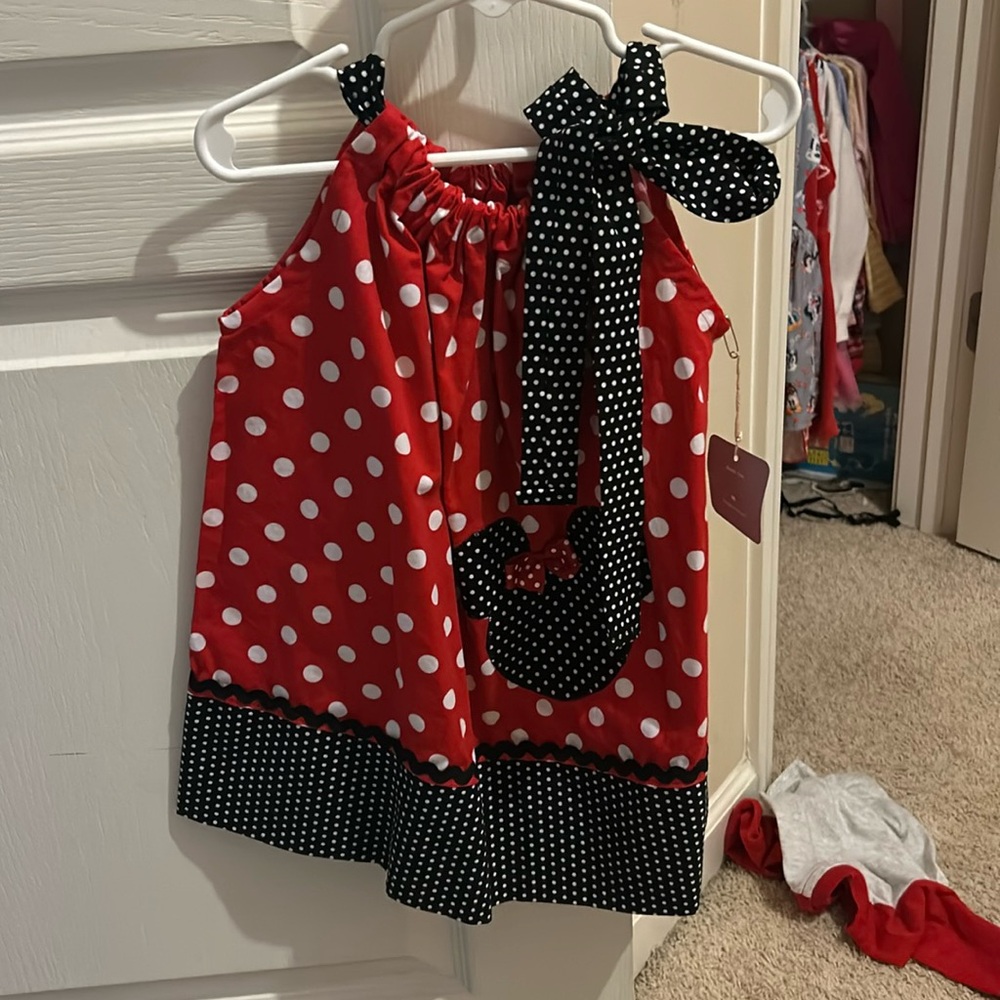 NWT 2T Minnie Mouse inspired dress